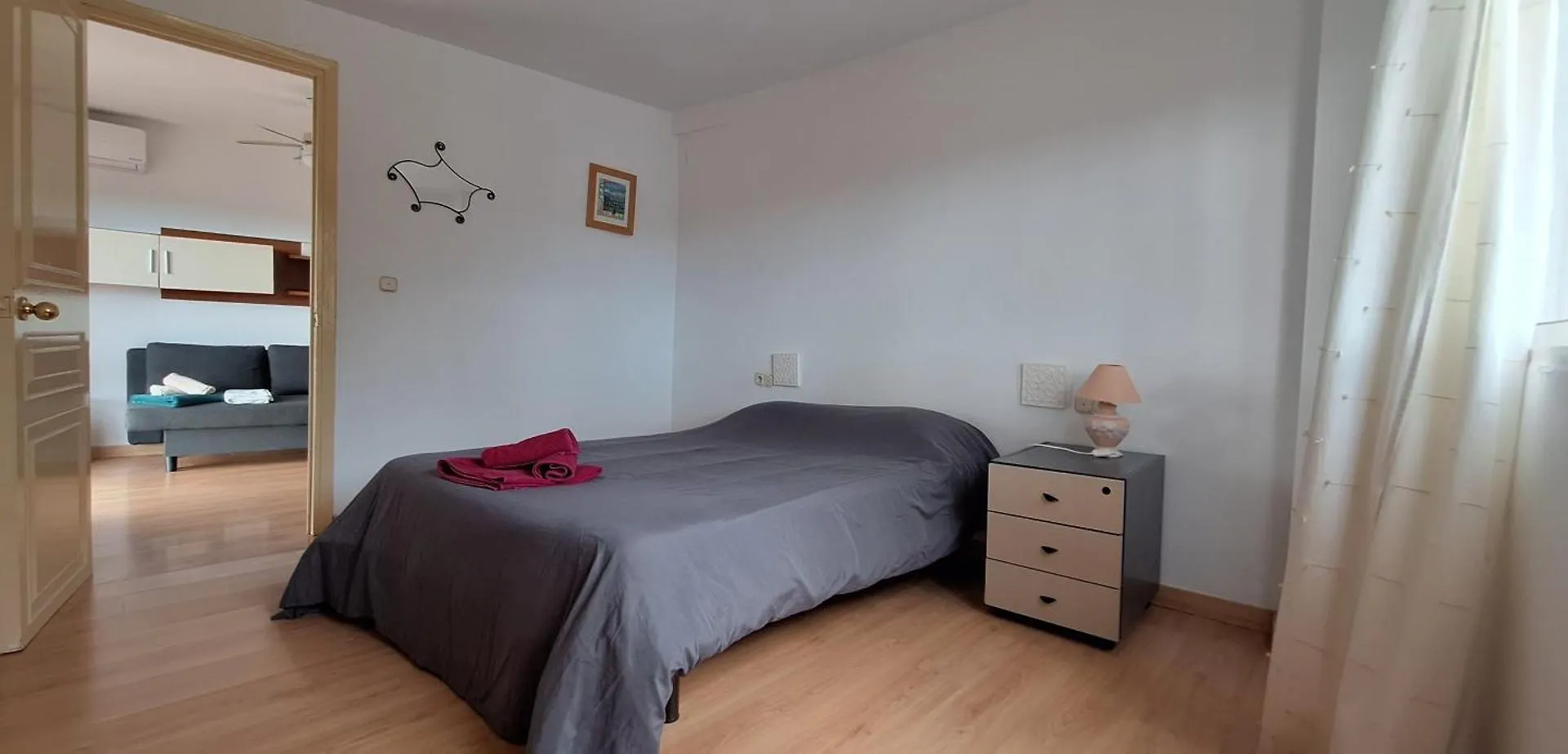 Grx Apartamentos 그라나다