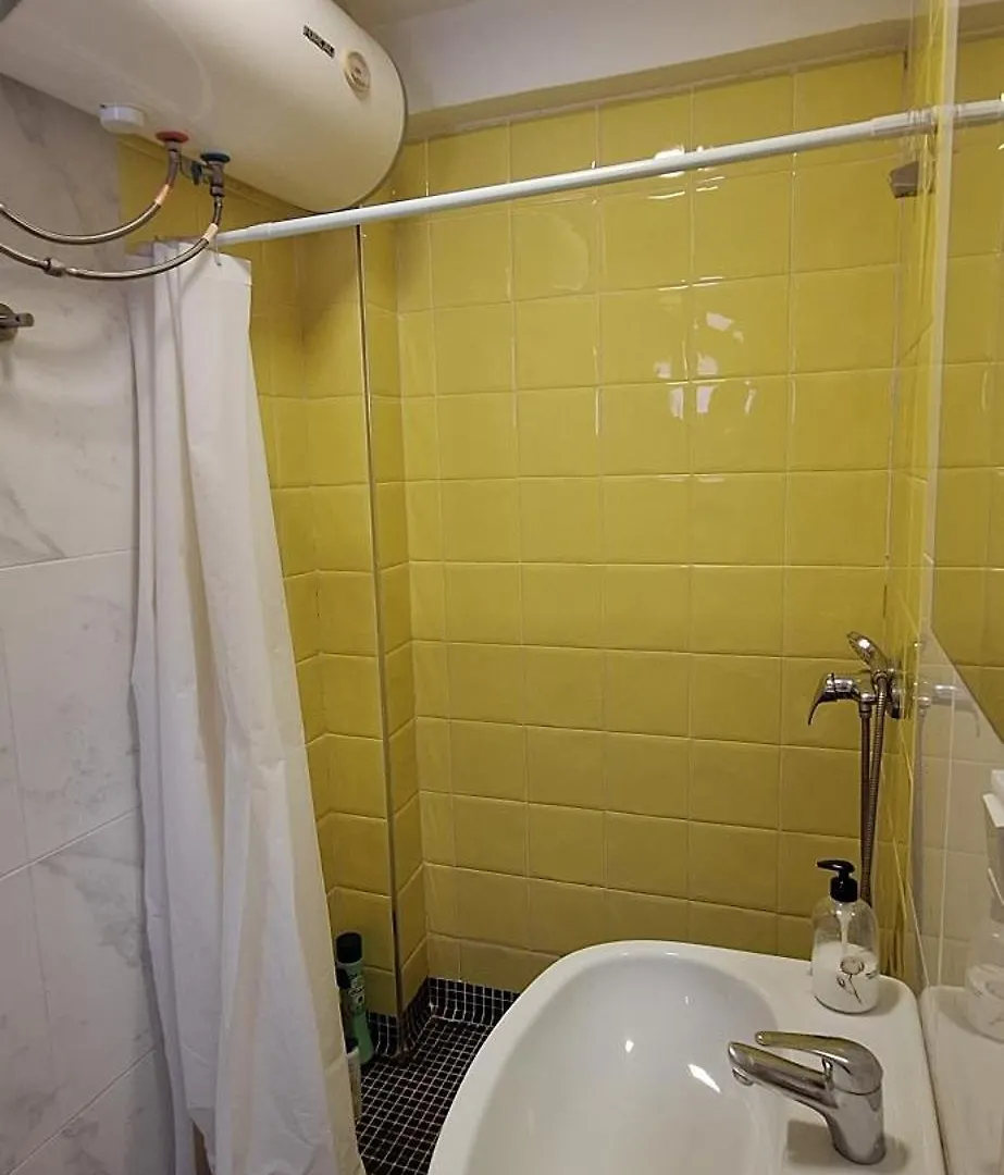 Grx Apartamentos 그라나다